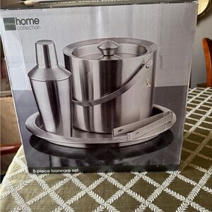 Home Collection Silver Barware Set